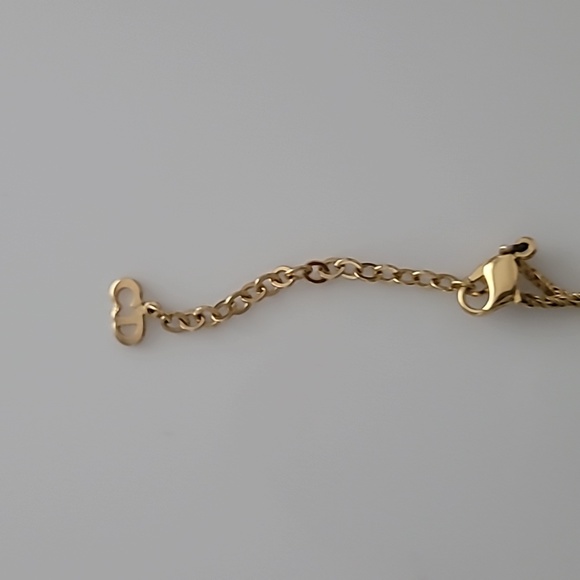 CHRISTIAN DIOR ROPE CHAIN WITH FAUX PEARL PENTANT. - Picture 4 of 5